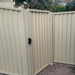 Top Tier Fencing, Timber Fences, retaining walls, colorbond fences and more.